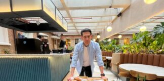 William Martínez, gerente de operaciones Juan Burgers