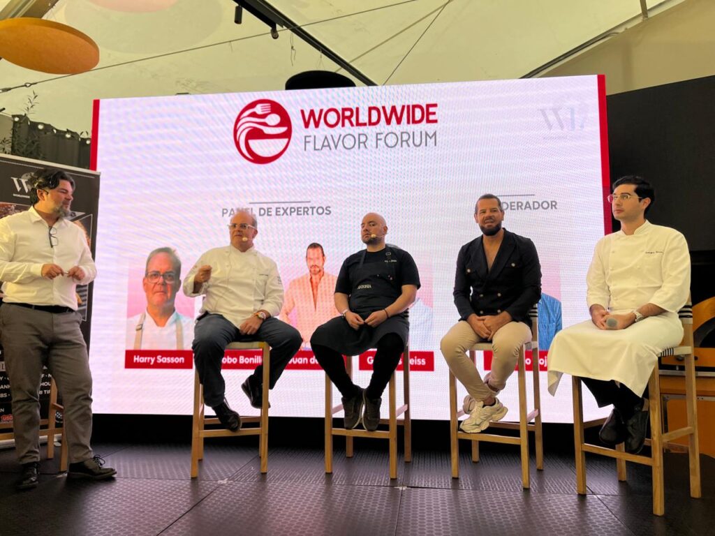 Panel de extpertos Woldwide Flavor Forum: Harry Sasson, Jacobo Bonilla, Juan Del Mar, y Georges Reiss,